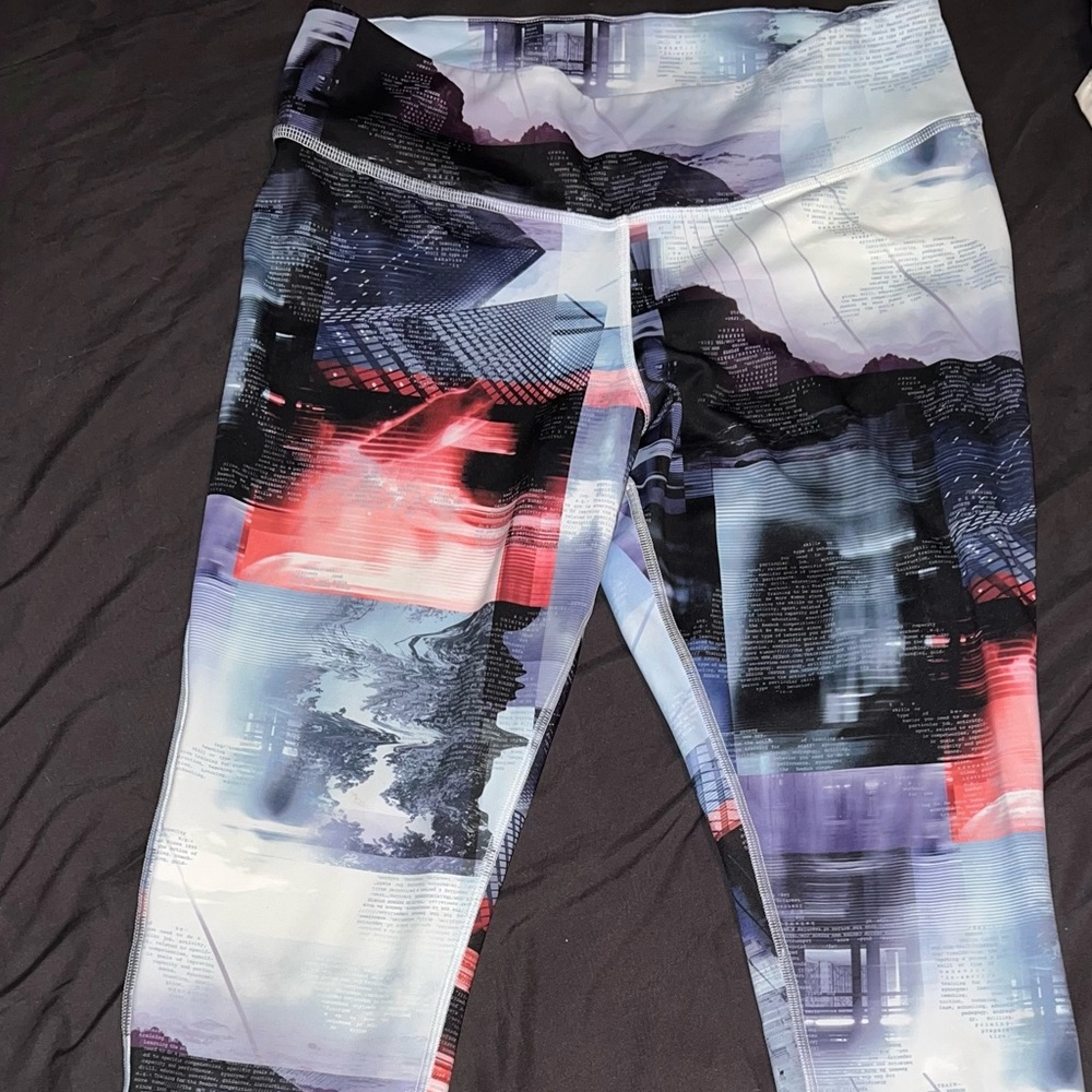 Reebok design leggings - size large - worn once